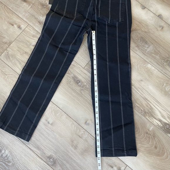 Lulus Accacia Black Striped High-Waisted Cropped Jeans. Size 25 - Picture 8 of 12